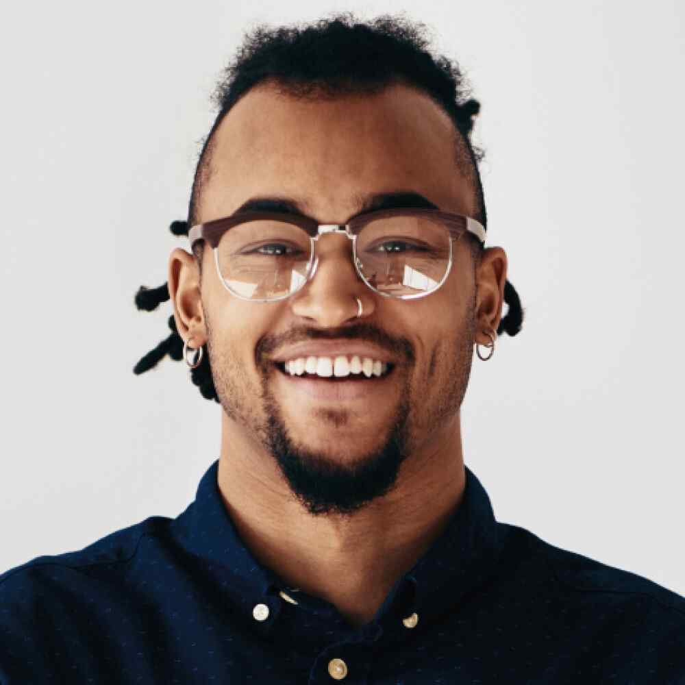 https://winaxisgroup.com/wp-content/uploads/2023/11/team_04.jpg